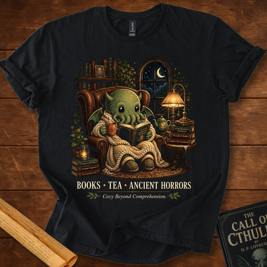 Cozy Beyond Comprehension – Cthulhu Reading T-Shirt