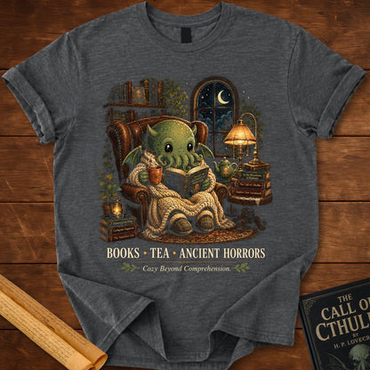 Cozy Beyond Comprehension – Cthulhu Reading T-Shirt
